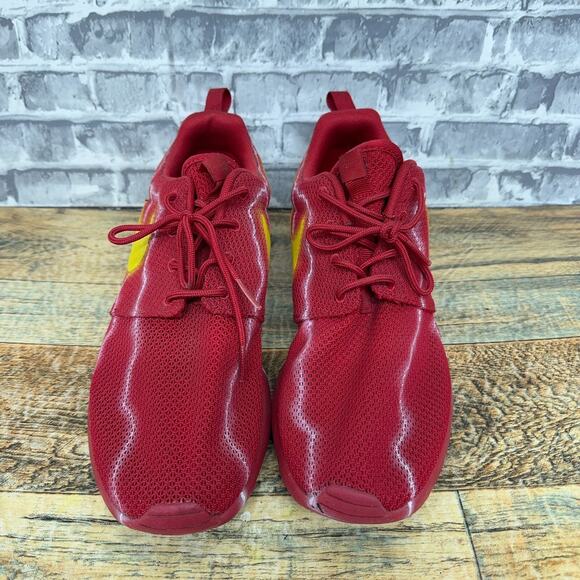 Nike Roshe One Triple Red The Flash Lightning Custom 511881-666 Mens Size 8.5 - Picture 4 of 10